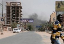 ما مصير المدنيين السودانيين بعد الإسراع بخروج الرعايا الأجانب من السودان؟